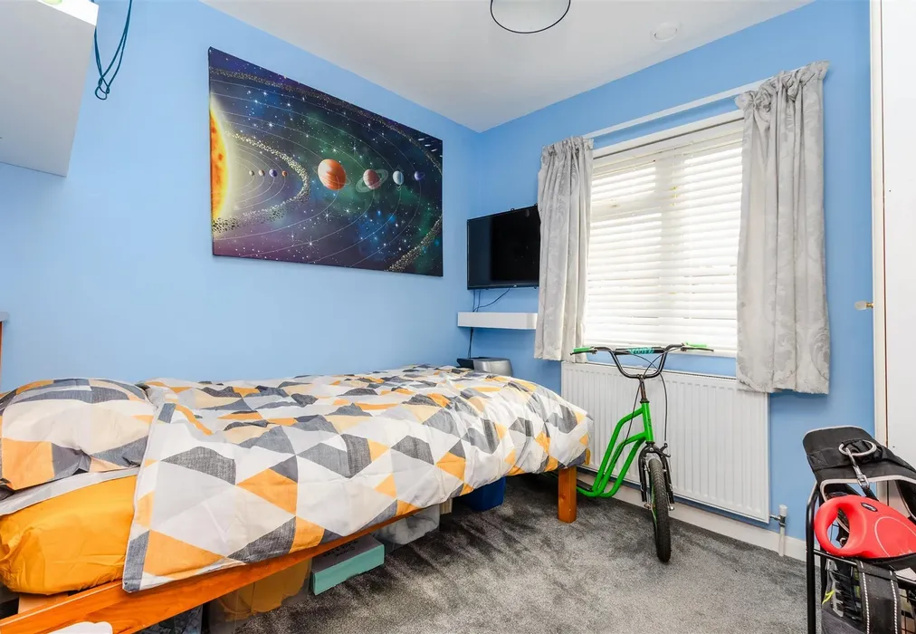 Bedroom 3 - Hever Avenue, West Kingsdown, Sevenoaks, Kent - Wards of Kent