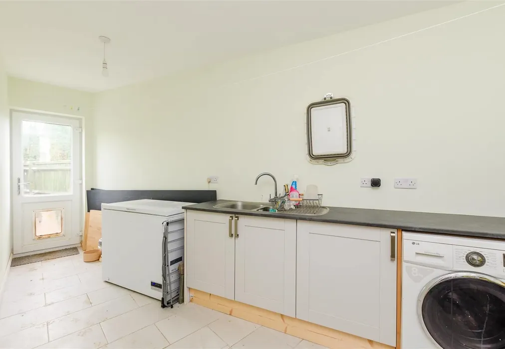 Utility Room - Hever Avenue, West Kingsdown, Sevenoaks, Kent - Wards of Kent