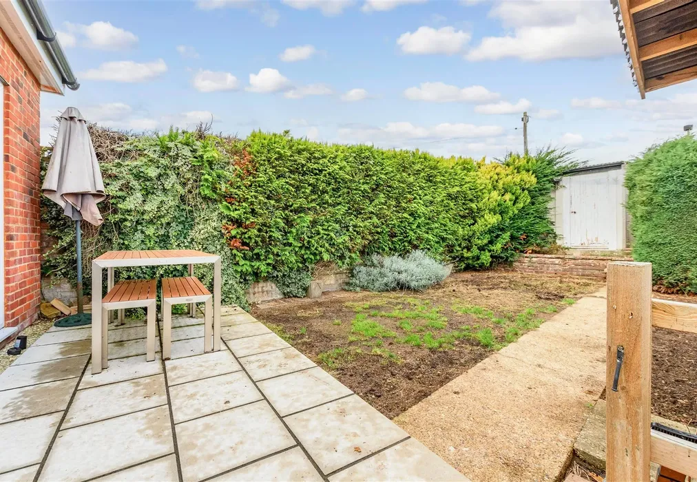 Rear Garden - Hever Avenue, West Kingsdown, Sevenoaks, Kent - Wards of Kent