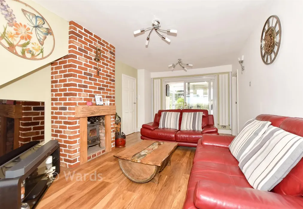 Lounge/Diner - The Parade, Greatstone, Kent - Wards of Kent