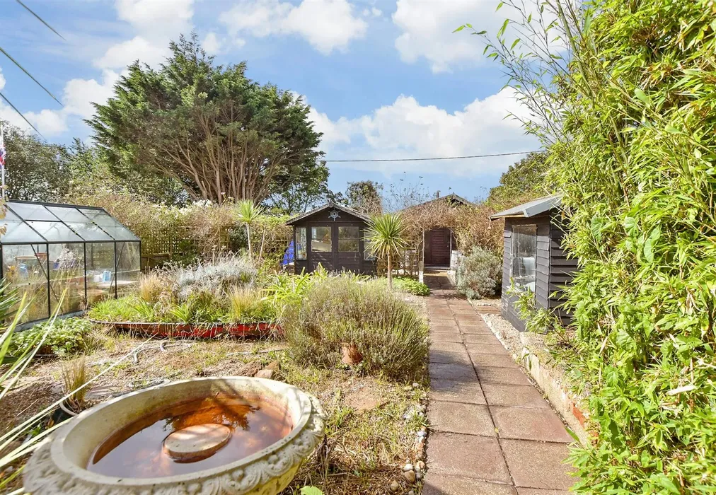 External Lifestyle Photograph - The Parade, Greatstone, Kent - Wards of Kent