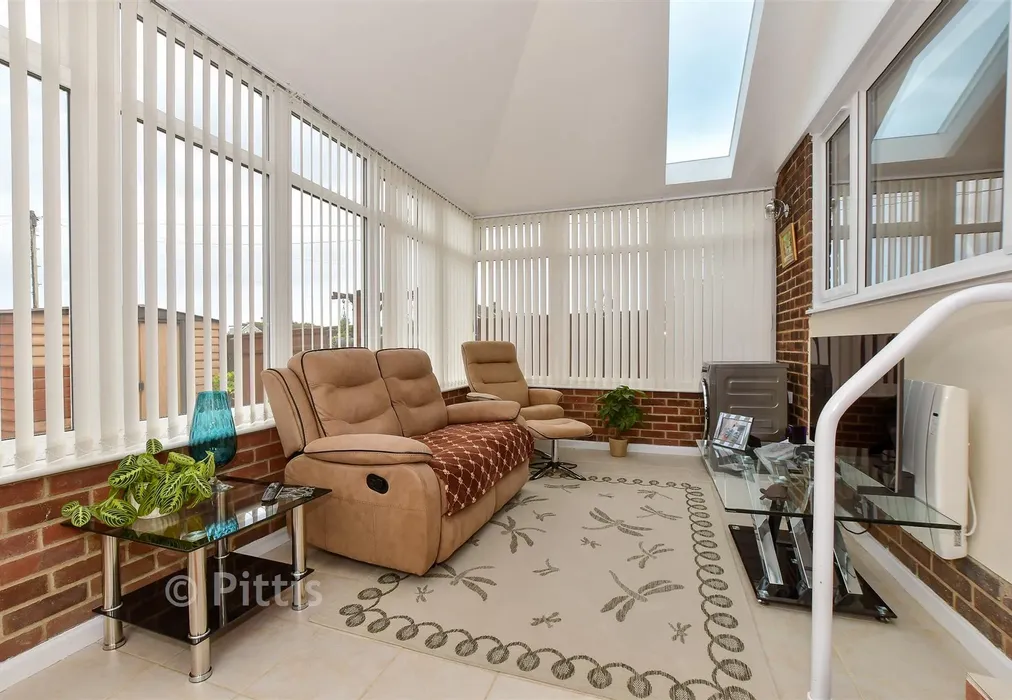 Conservatory - Greenways, Cowes, Isle of Wight - Wards of Kent