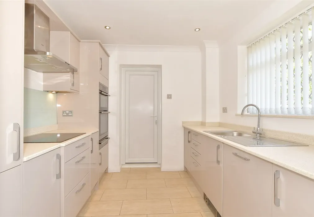 Kitchen - Graveney Close, Cliffe Woods, Rochester, Kent - Wards of Kent