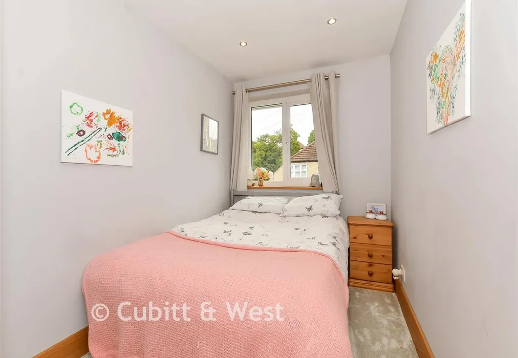 Bedroom 3 - Milton Road, Caterham, Surrey - Wards of Kent