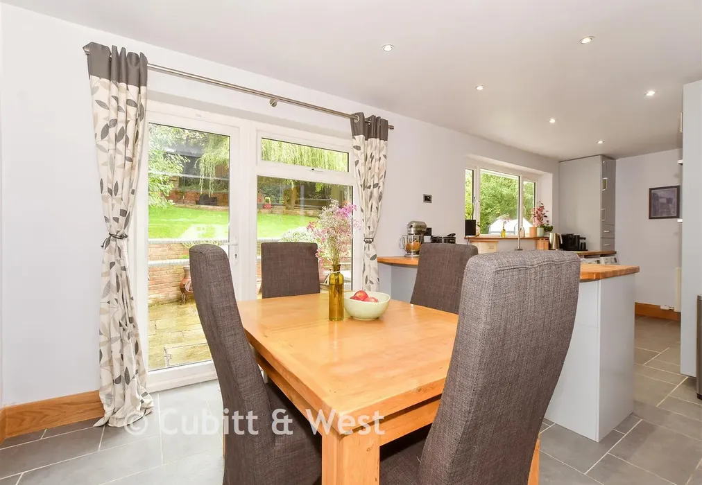 Dining Room - Milton Road, Caterham, Surrey - Wards of Kent