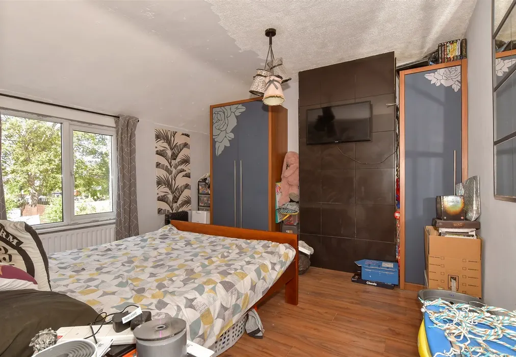 Bedroom 1 - Ewart Road, Chatham, Kent - Wards of Kent