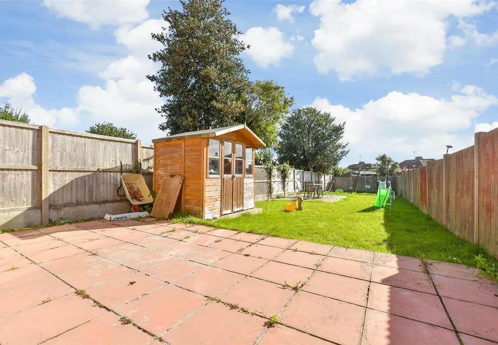 Patio / Decking - Redsull Avenue, Deal, Kent - Wards of Kent