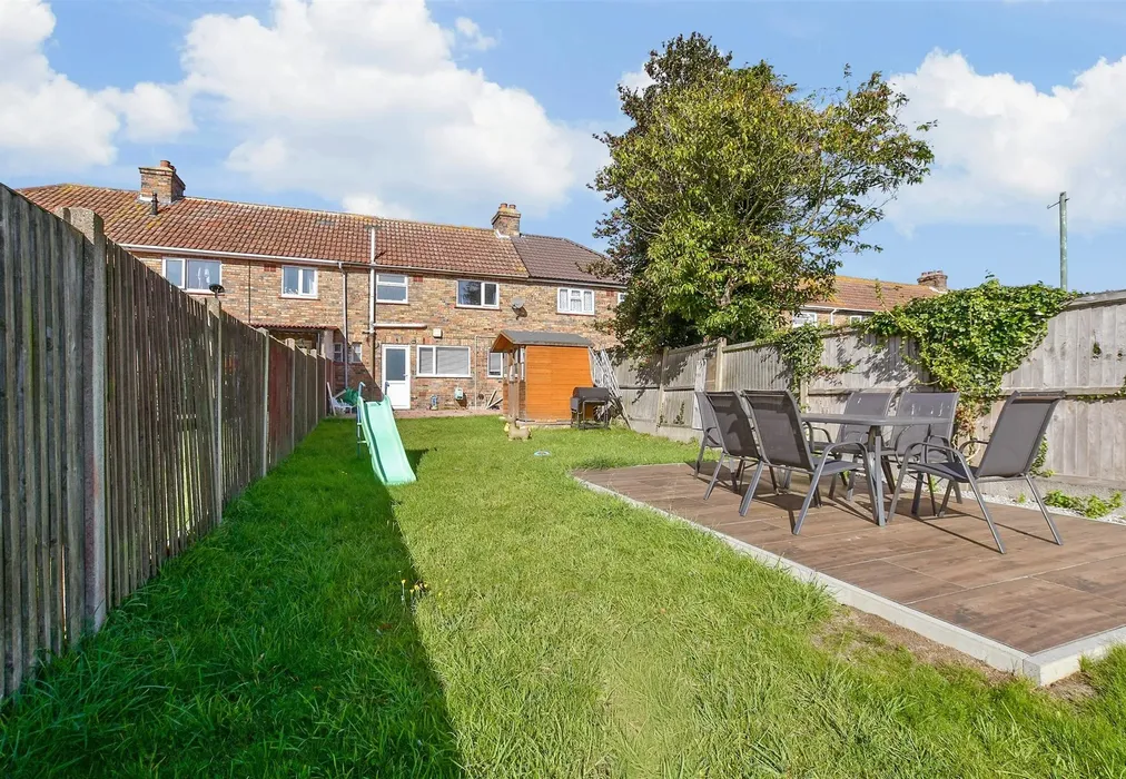 Rear Garden - Redsull Avenue, Deal, Kent - Wards of Kent