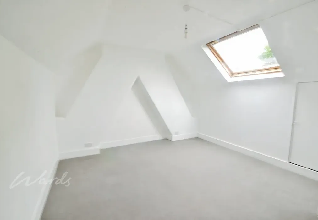 jenner bed 2 - Jenner Road Rochester ME1 - Wards of Kent