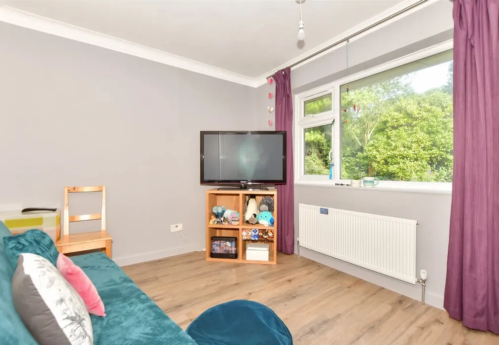 Bedroom 5 - Downs Road, Folkestone, Kent - Wards of Kent