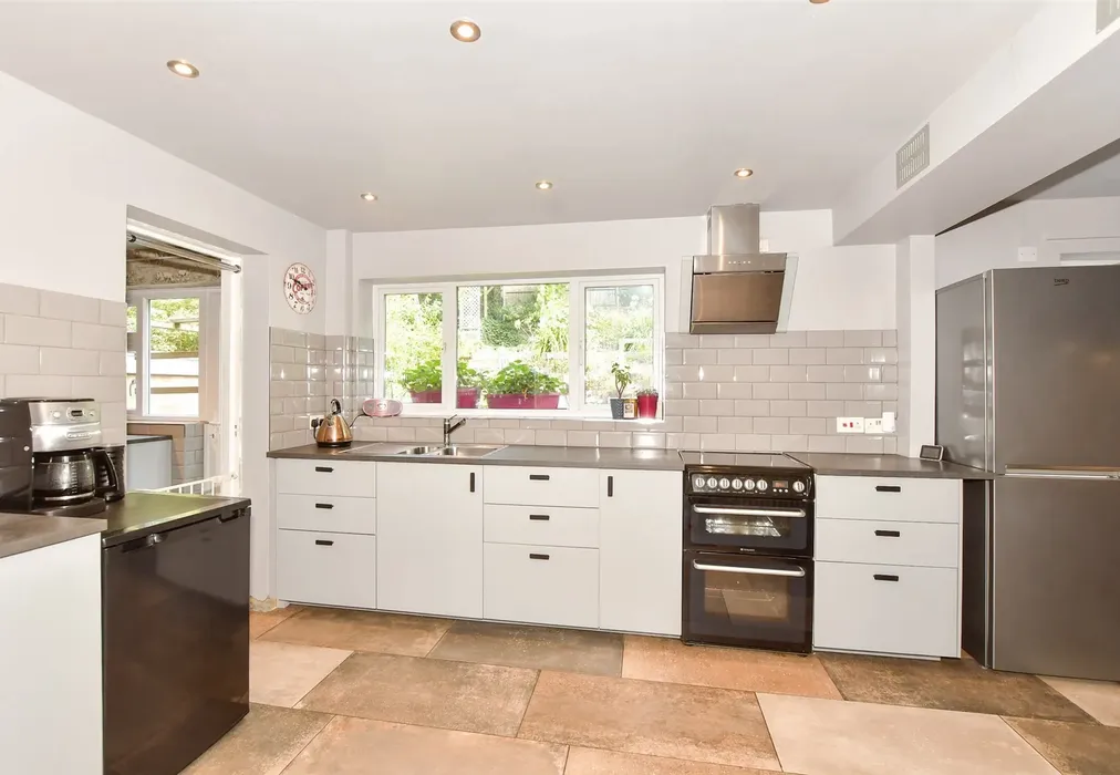 Kitchen/Diner - Downs Road, Folkestone, Kent - Wards of Kent