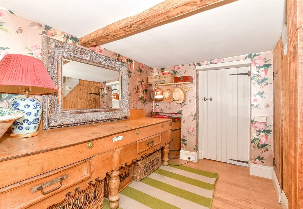 Study - Albion Road, Selsey, Chichester, West Sussex - Wards of Kent