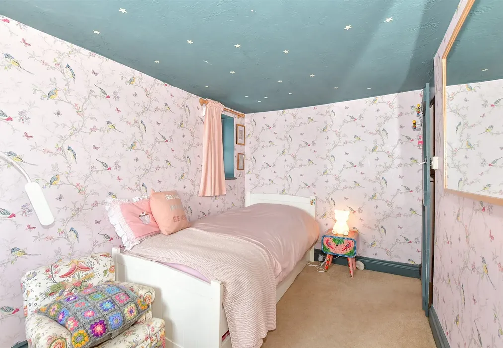 Bedroom 3 - Albion Road, Selsey, Chichester, West Sussex - Wards of Kent