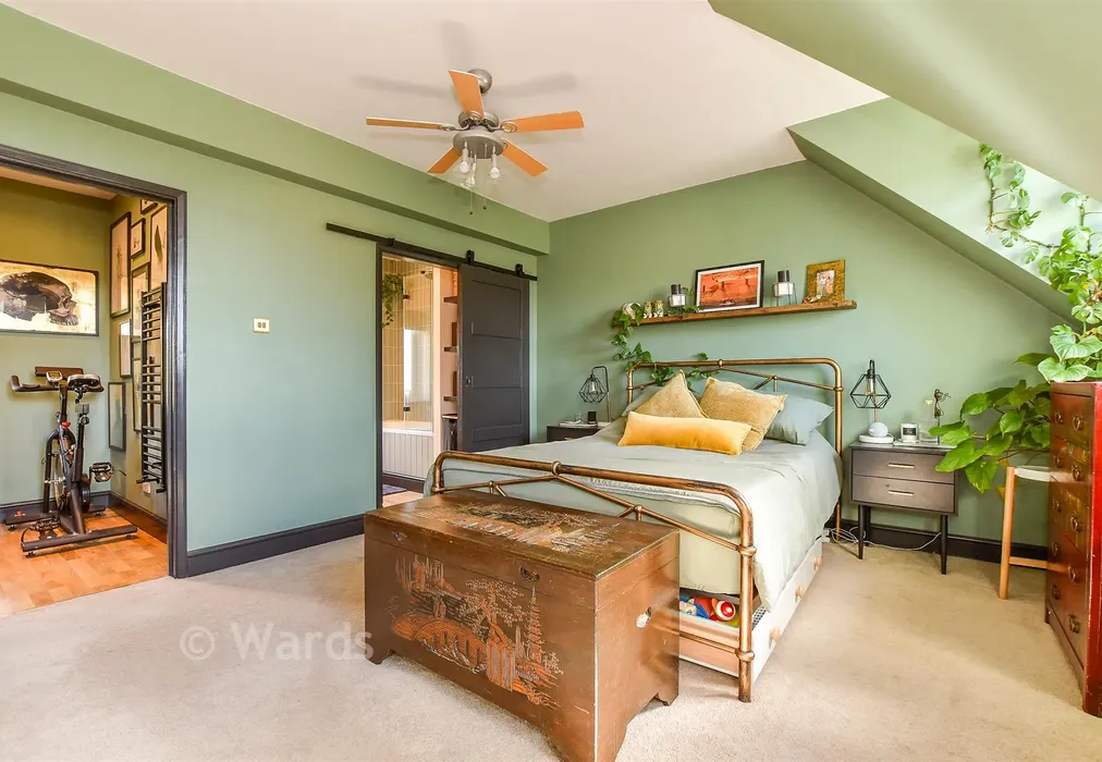 Bedroom 1 - Wheeler Street, Headcorn, Ashford, Kent - Wards of Kent