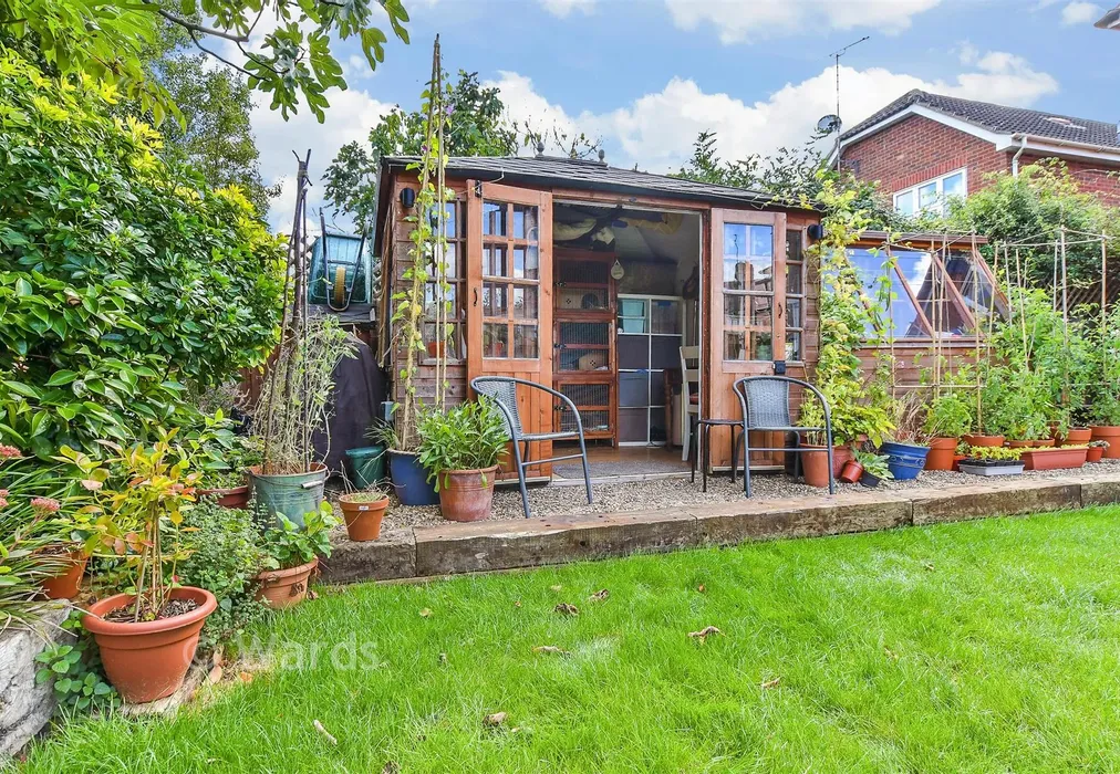 Workshop/Outbuildings - Wheeler Street, Headcorn, Ashford, Kent - Wards of Kent