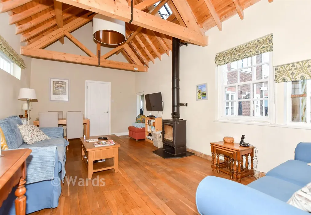 Lounge - Fairfield Road, New Romney, Kent - Wards of Kent