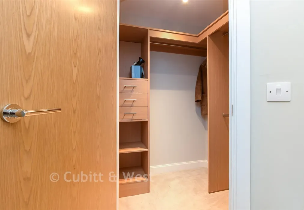 Walk-In Wardrobe - Outwood Lane, Chipstead, Surrey - Wards of Kent