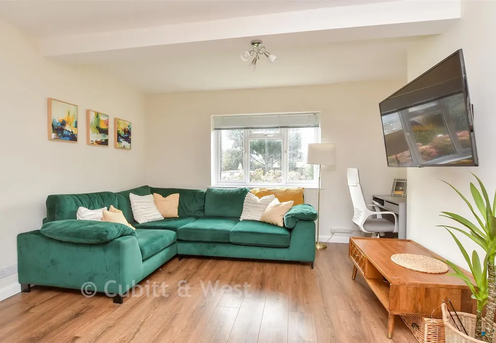 Lounge - Middle Road, Shoreham-By-Sea, West Sussex - Wards of Kent