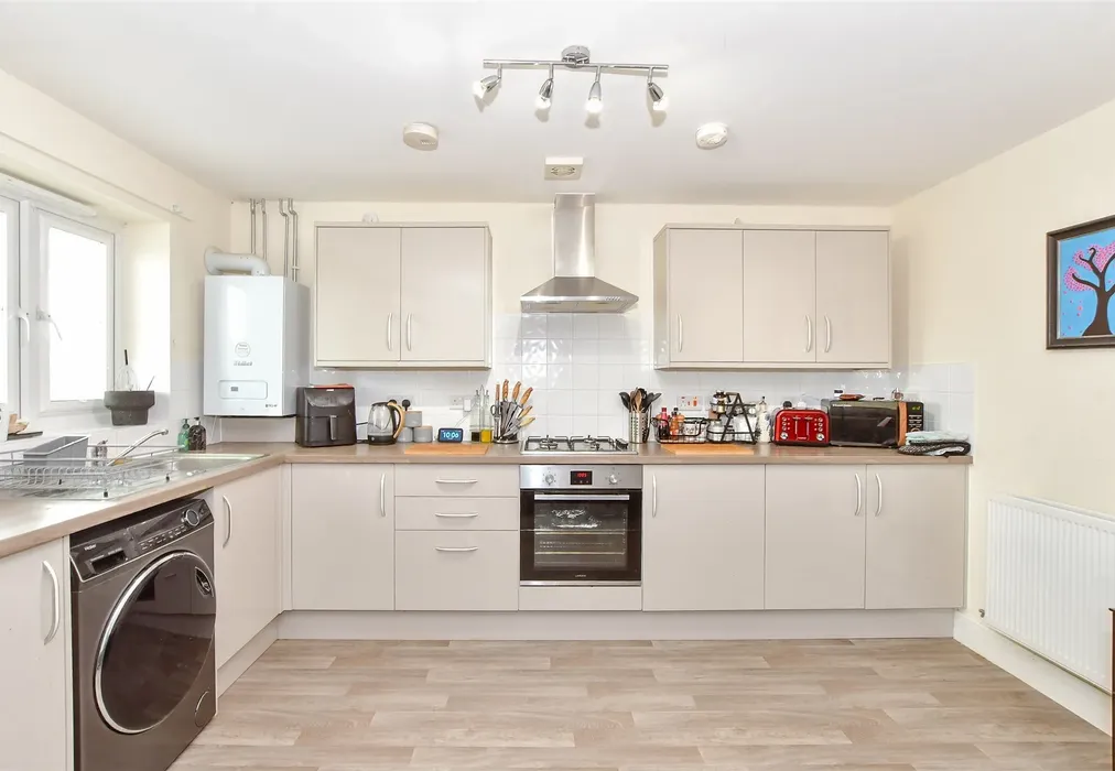 Lounge/Kitchen - Priors Orchard, Southbourne, Emsworth, West Sussex - Wards of Kent