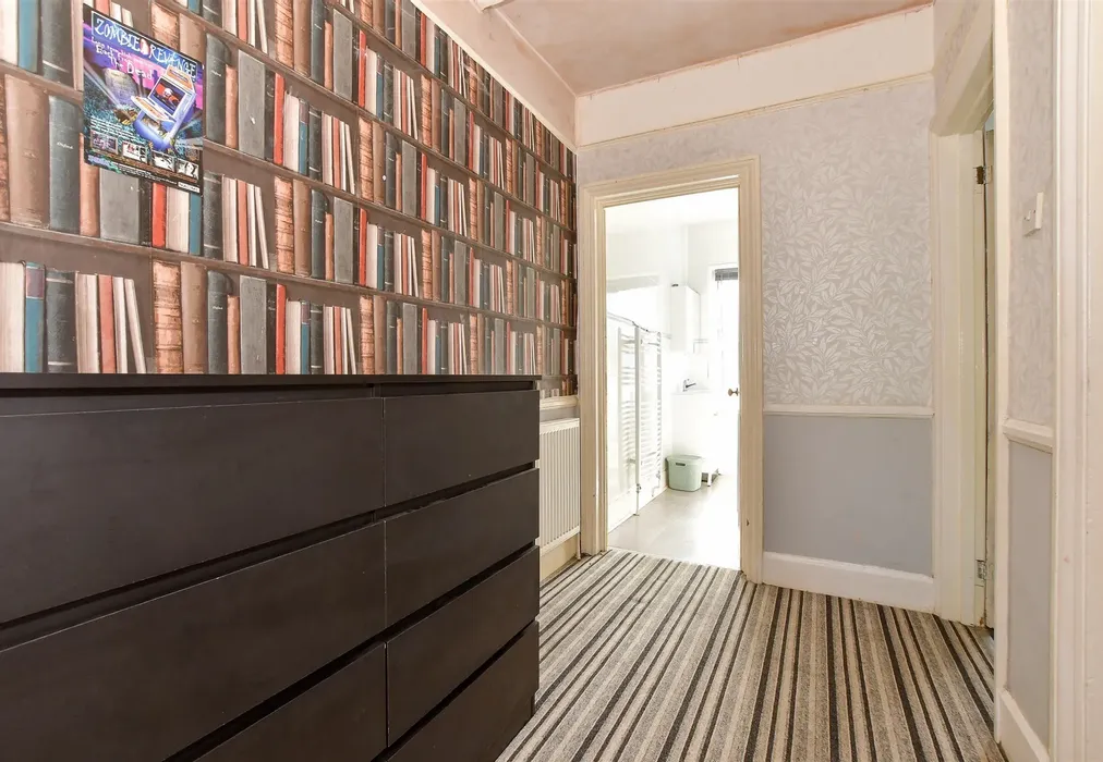 Internal Lifestyle Photograph - Station Road, Sandown, Isle of Wight - Wards of Kent