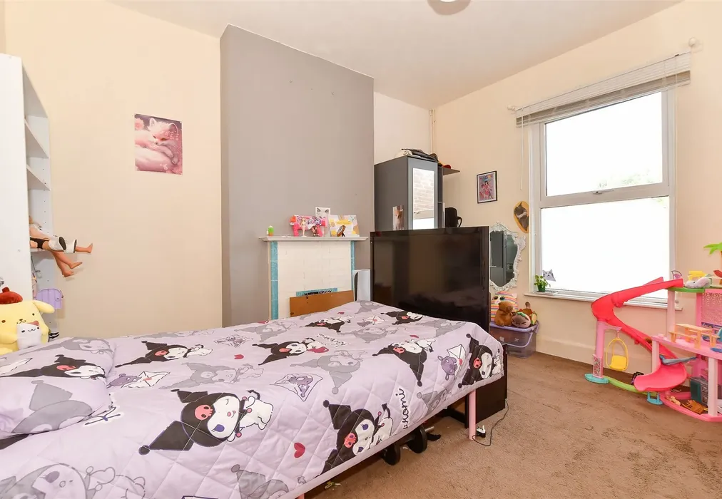 Bedroom 3 - Station Road, Sandown, Isle of Wight - Wards of Kent