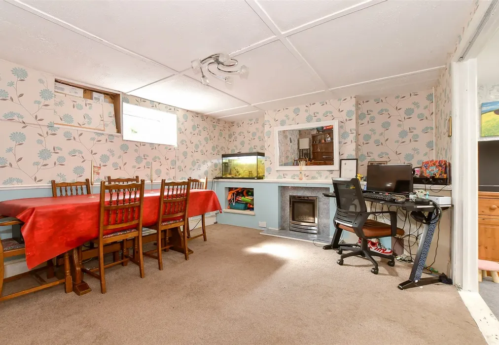 Dining Room - Station Road, Sandown, Isle of Wight - Wards of Kent