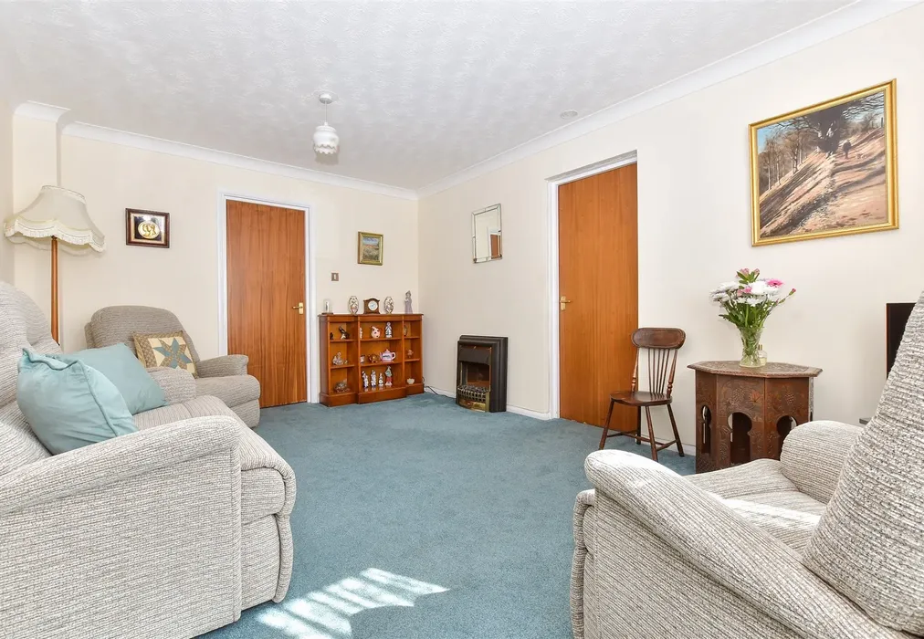 Lounge - Claremont Road, Deal, Kent - Wards of Kent