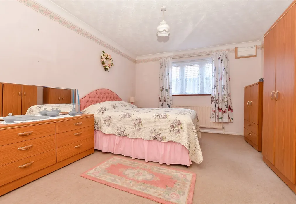Bedroom 1 - Claremont Road, Deal, Kent - Wards of Kent
