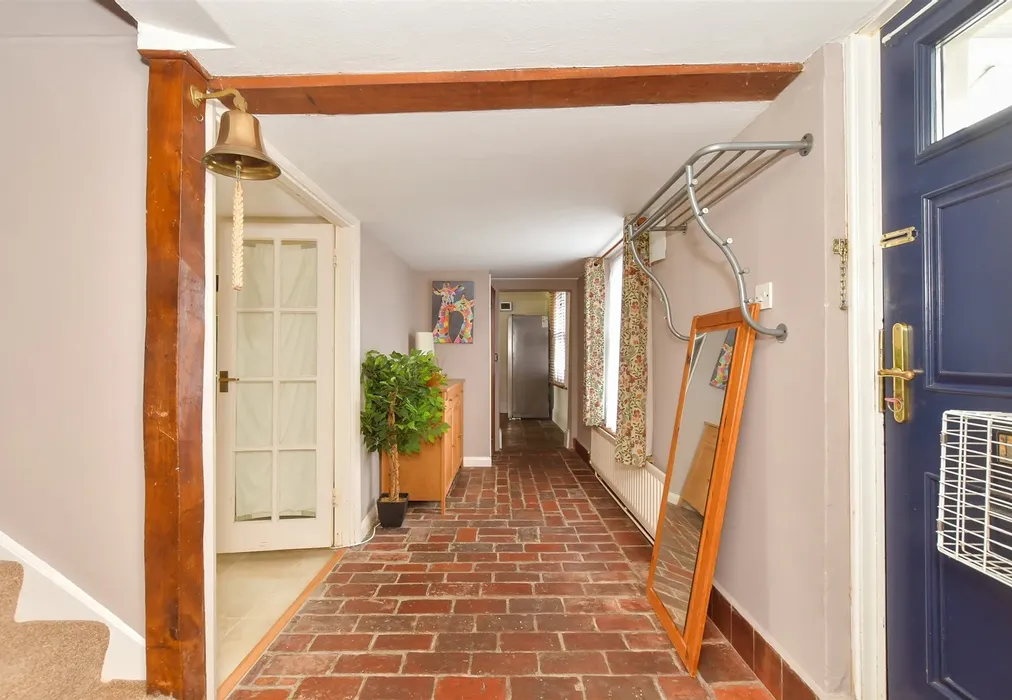 Hallway - Main Road, Nutbourne, West Sussex - Wards of Kent