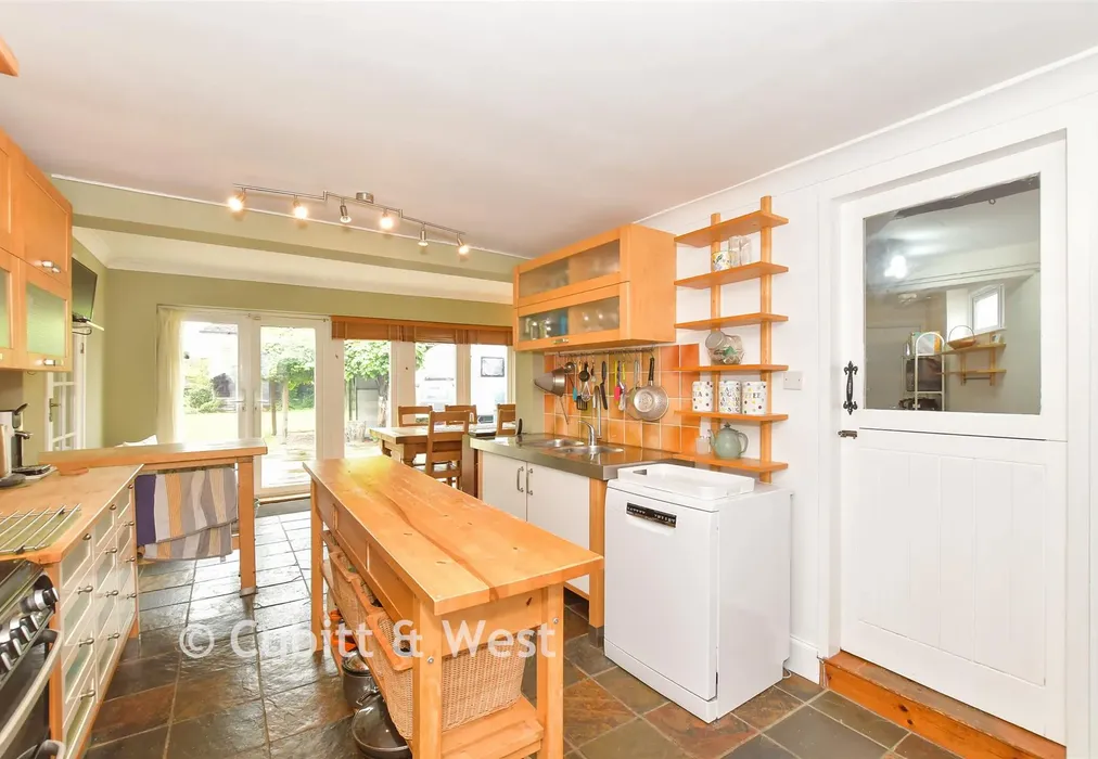 Kitchen - Main Road, Nutbourne, West Sussex - Wards of Kent