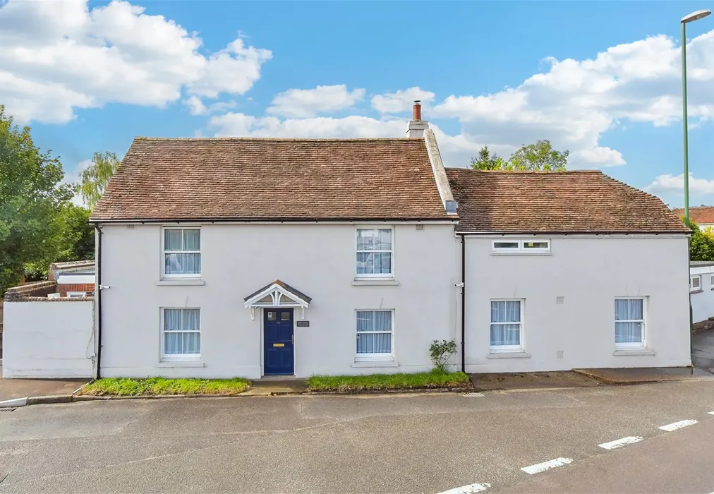 External (Web) 1 - Main Road, Nutbourne, West Sussex - Wards of Kent