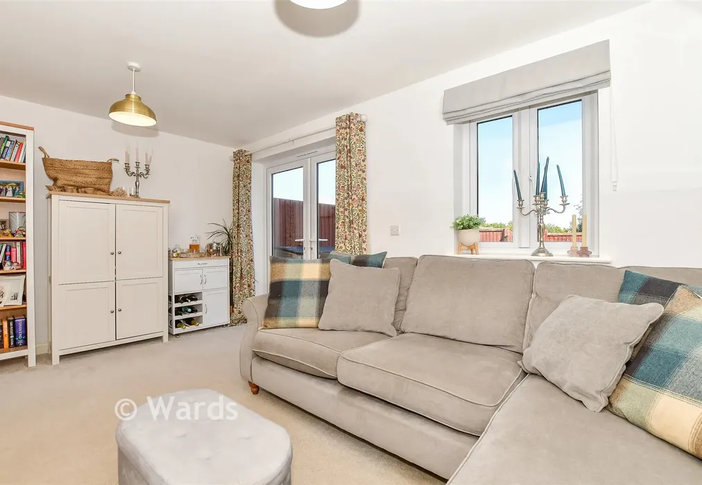 Lounge - Hillcrest, Tunbridge Wells, Kent - Wards of Kent