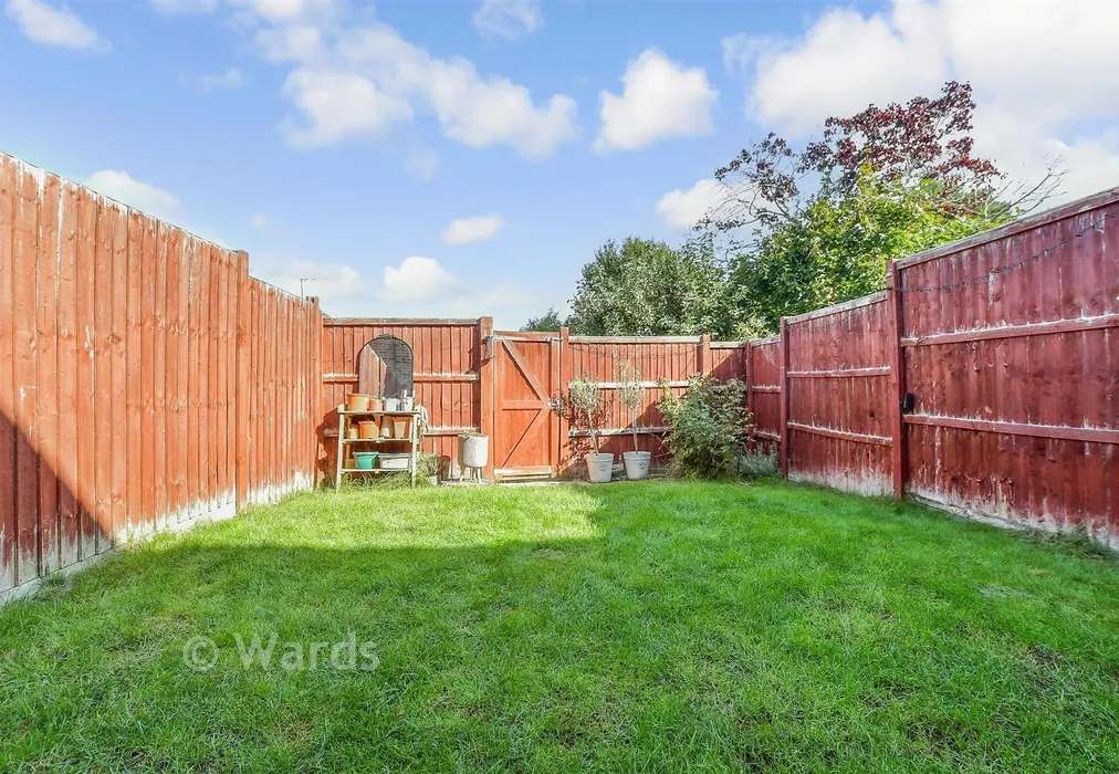 Rear Garden - Hillcrest, Tunbridge Wells, Kent - Wards of Kent