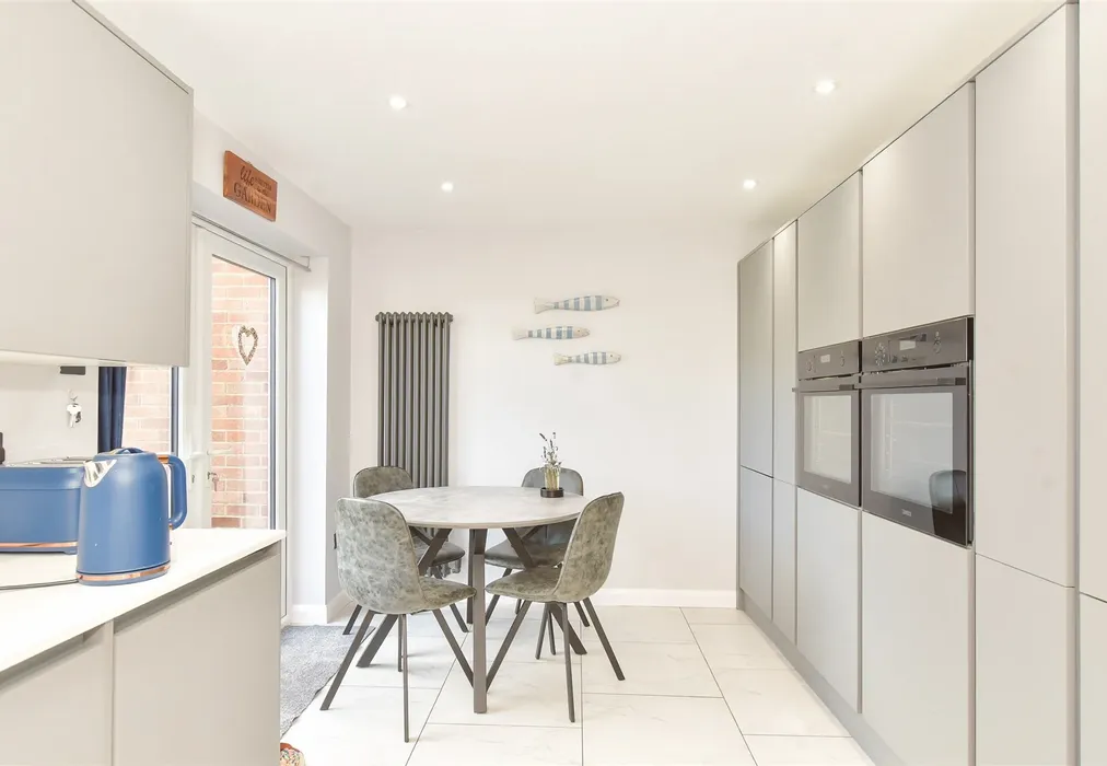 Kitchen/ Diner - Glenwood Road, Southbourne, West Sussex - Wards of Kent