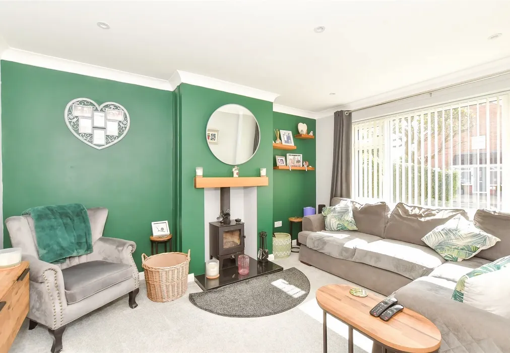 Lounge - Glenwood Road, Southbourne, West Sussex - Wards of Kent