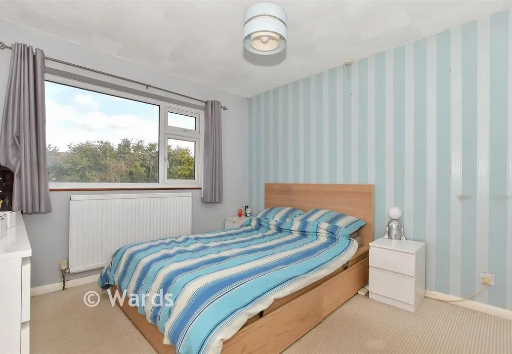Bedroom 1 - Broomshaw Road, Barming, Kent - Wards of Kent
