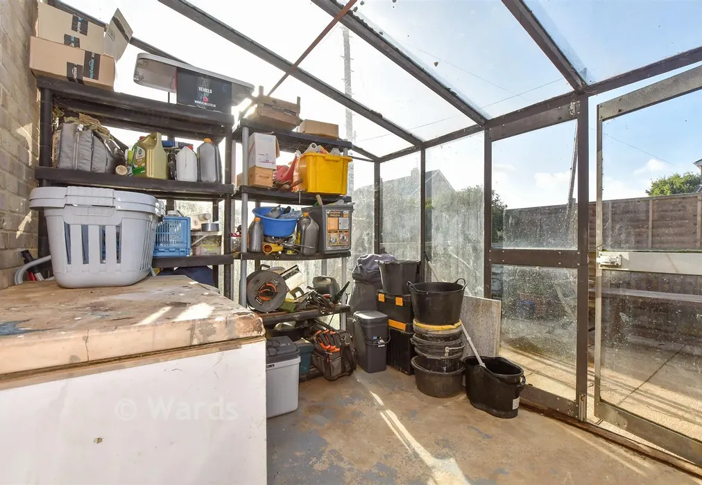 Lean-To - Mercer Way, Chart Sutton, Maidstone, Kent - Wards of Kent