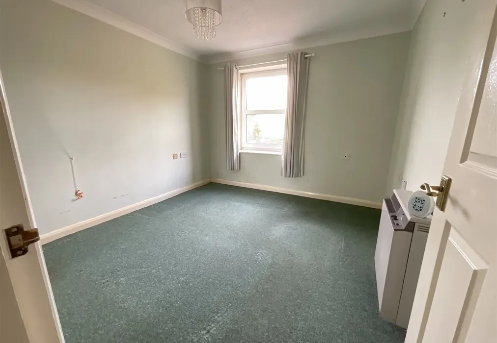 New Bedroom Shot 2 - Norfolk Road, Littlehampton, West Sussex - Wards of Kent