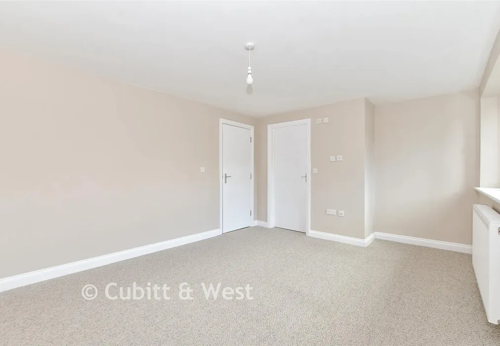 Bedroom 1 - Gloucester Road, Waterlooville, Hampshire - Wards of Kent