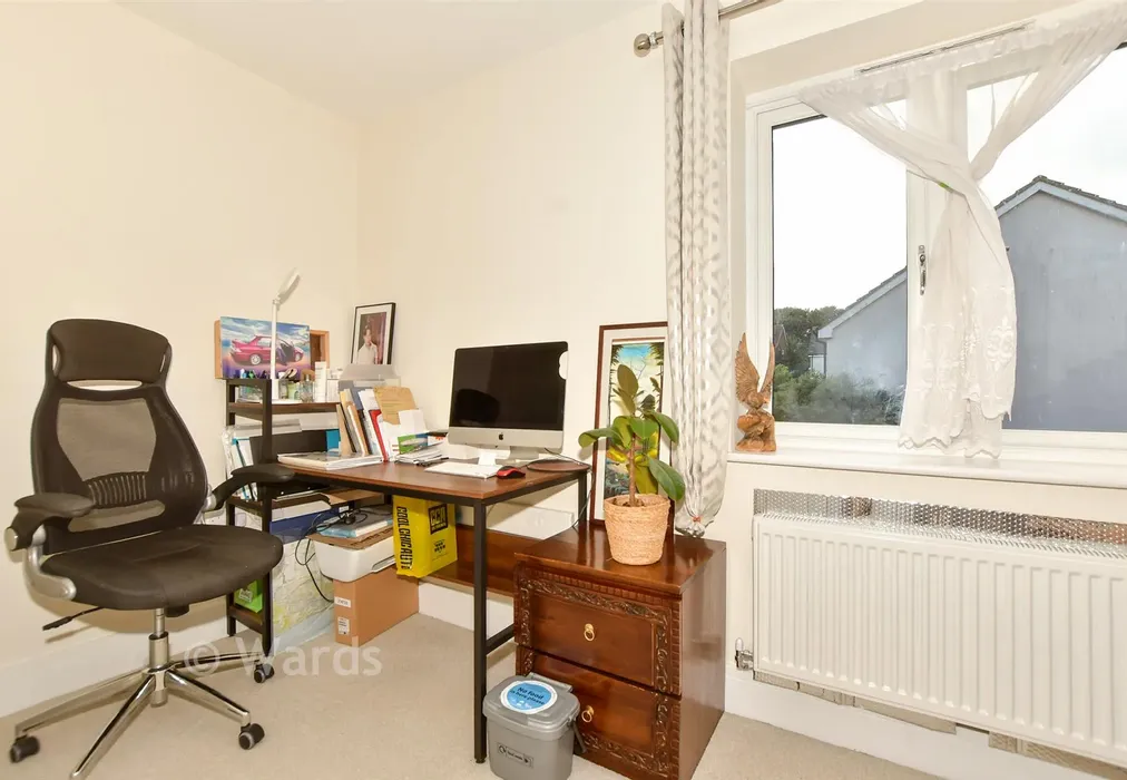 Bedroom 1 - Arras Close, Folkestone, Kent - Wards of Kent