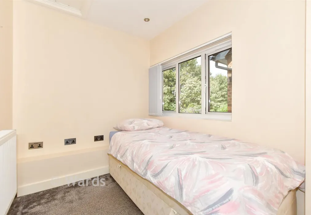 Bedroom 4 - Radnor Park Road, Folkestone, Kent - Wards of Kent