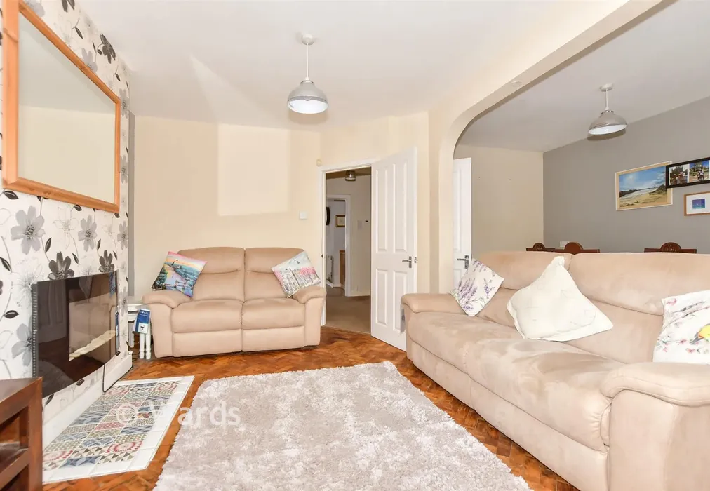 Lounge - Radnor Park Road, Folkestone, Kent - Wards of Kent