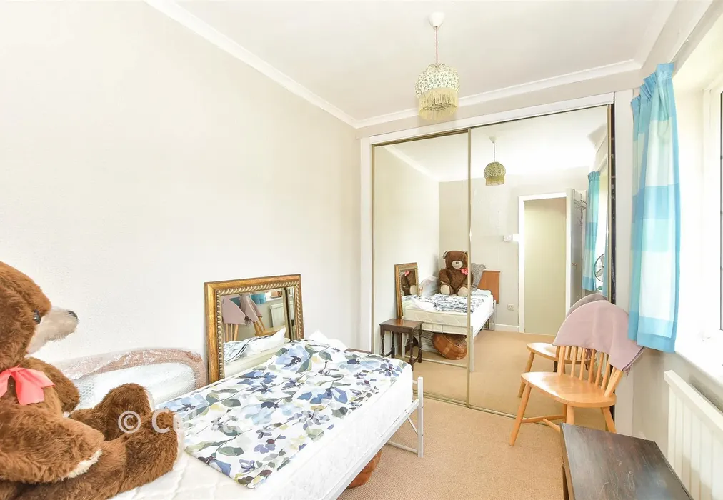 Bedroom 4 - Acorn Close, East Grinstead, West Sussex - Wards of Kent