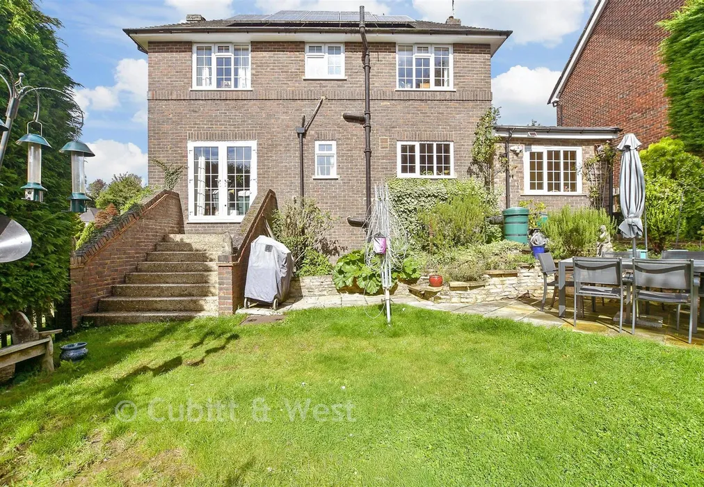 Rear Garden - Acorn Close, East Grinstead, West Sussex - Wards of Kent