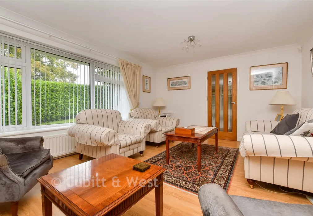 Lounge - Birch Grove, Kingswood, Surrey - Wards of Kent
