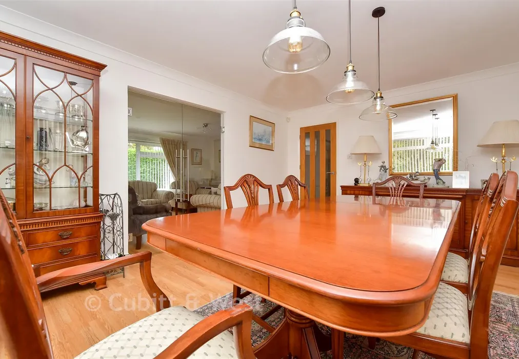 Dining Room - Birch Grove, Kingswood, Surrey - Wards of Kent