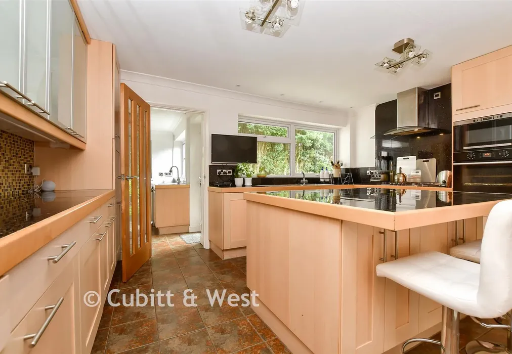 Kitchen - Birch Grove, Kingswood, Surrey - Wards of Kent