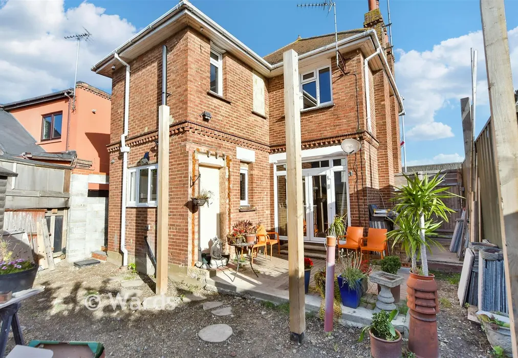Rear Garden - Marine Parade, Sheerness, Kent - Wards of Kent
