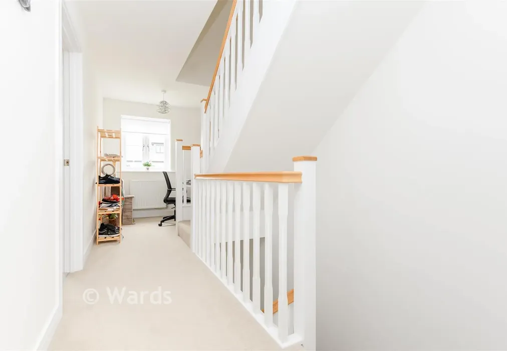 Landing - Charcott Close, Rainham, Gillingham, Kent - Wards of Kent