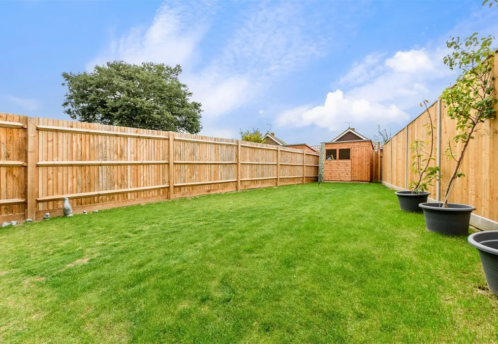 Rear Garden - Charcott Close, Rainham, Gillingham, Kent - Wards of Kent